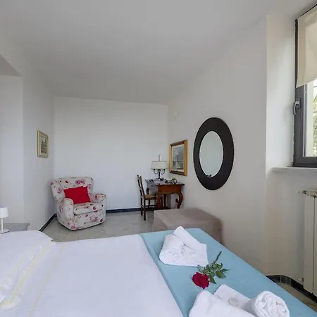 Le Palme M-seaview Of Gulf Of Poet Apartman *